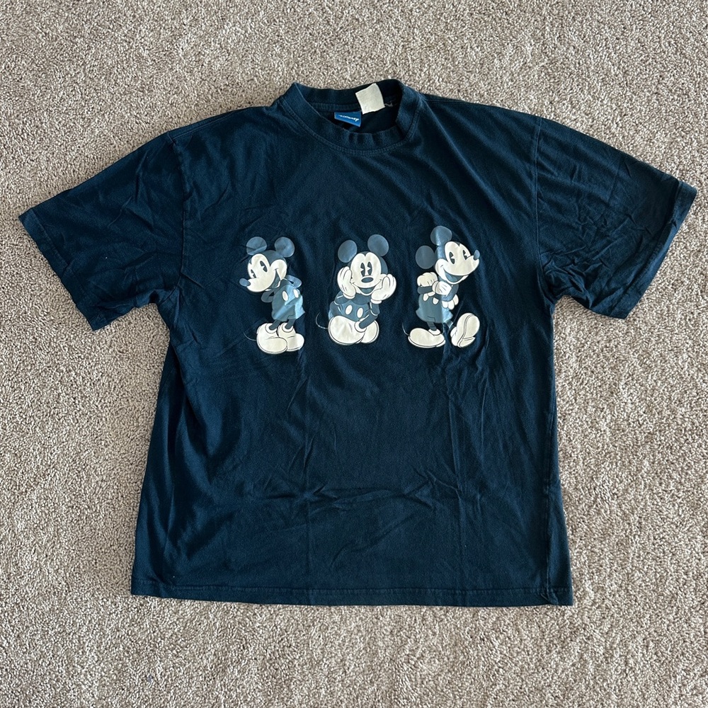 Disney— Mickey Mouse shirt